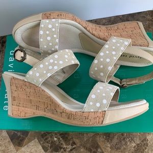 David Tate Wedge Sandals Size 10W Excellent